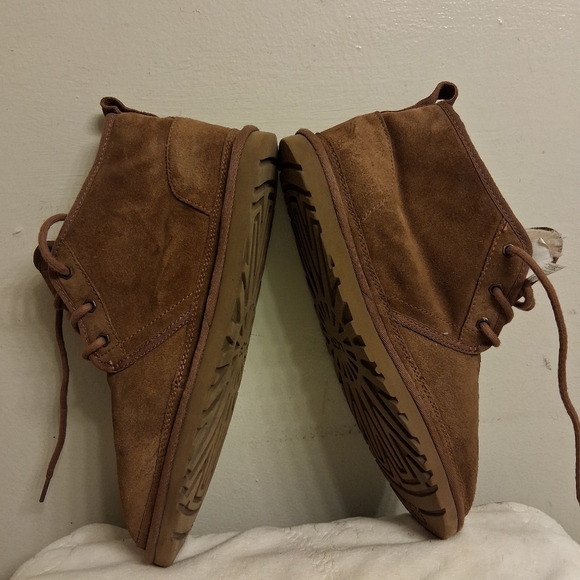 Men's Brown UGG Suede SHEEPSKIN Boots Size 11 - Picture 16 of 16